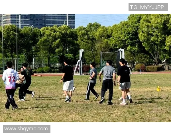 重庆飞盘队的团队协作之道:如何在飞盘运动中实现默契与信任
